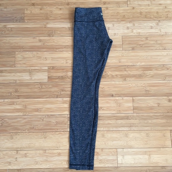 Lululemon Wunder Under Leggings - Picture 3 of 13